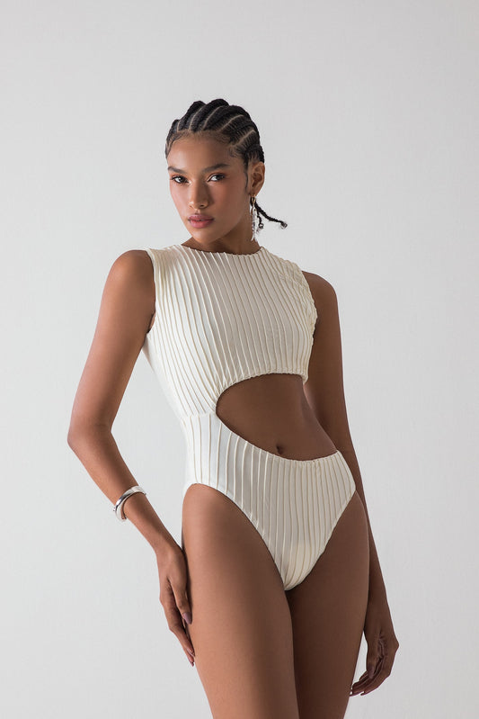 AREIA ONE-PIECE