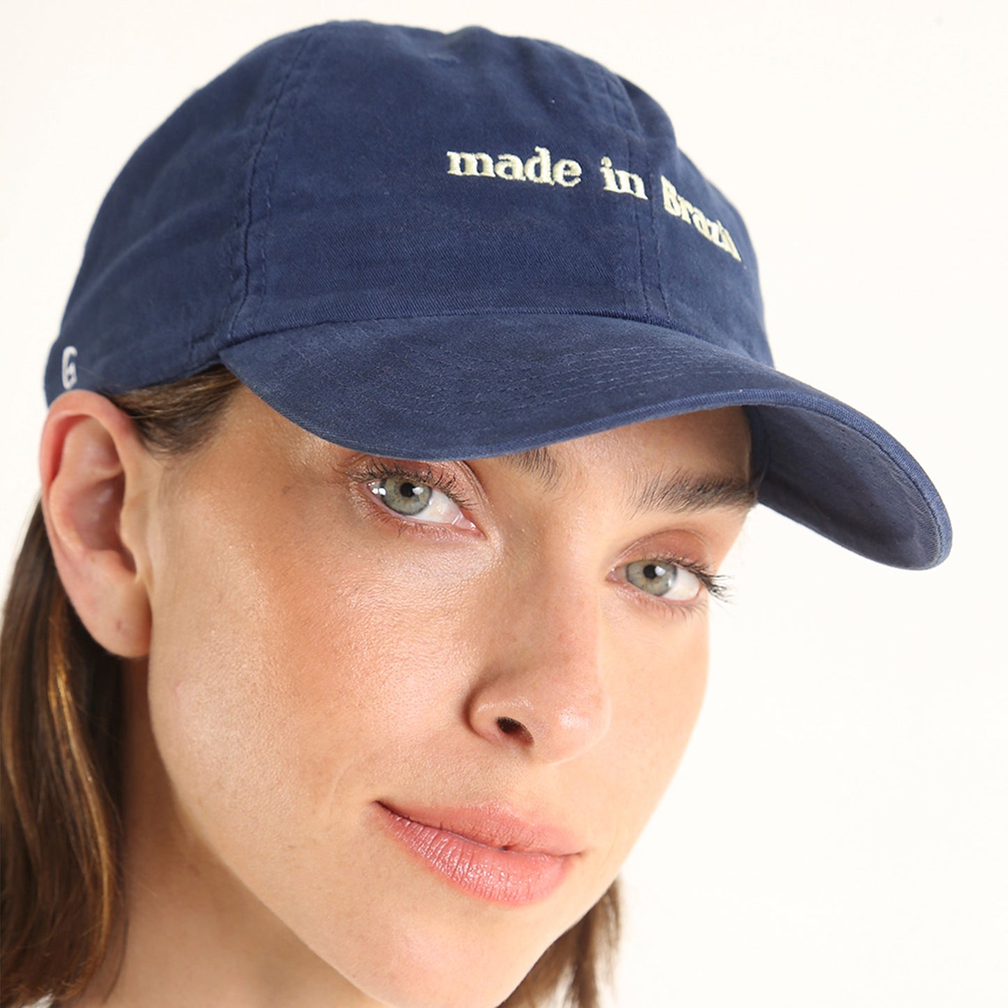 CHAPEAU FABRIQUÉ AU BRÉSIL BLEU MARINE